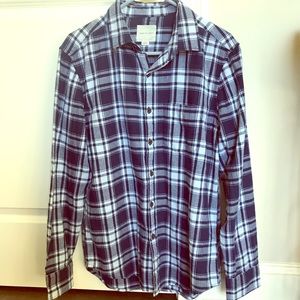 American Eagle NWOT blue plaid flannel shirt